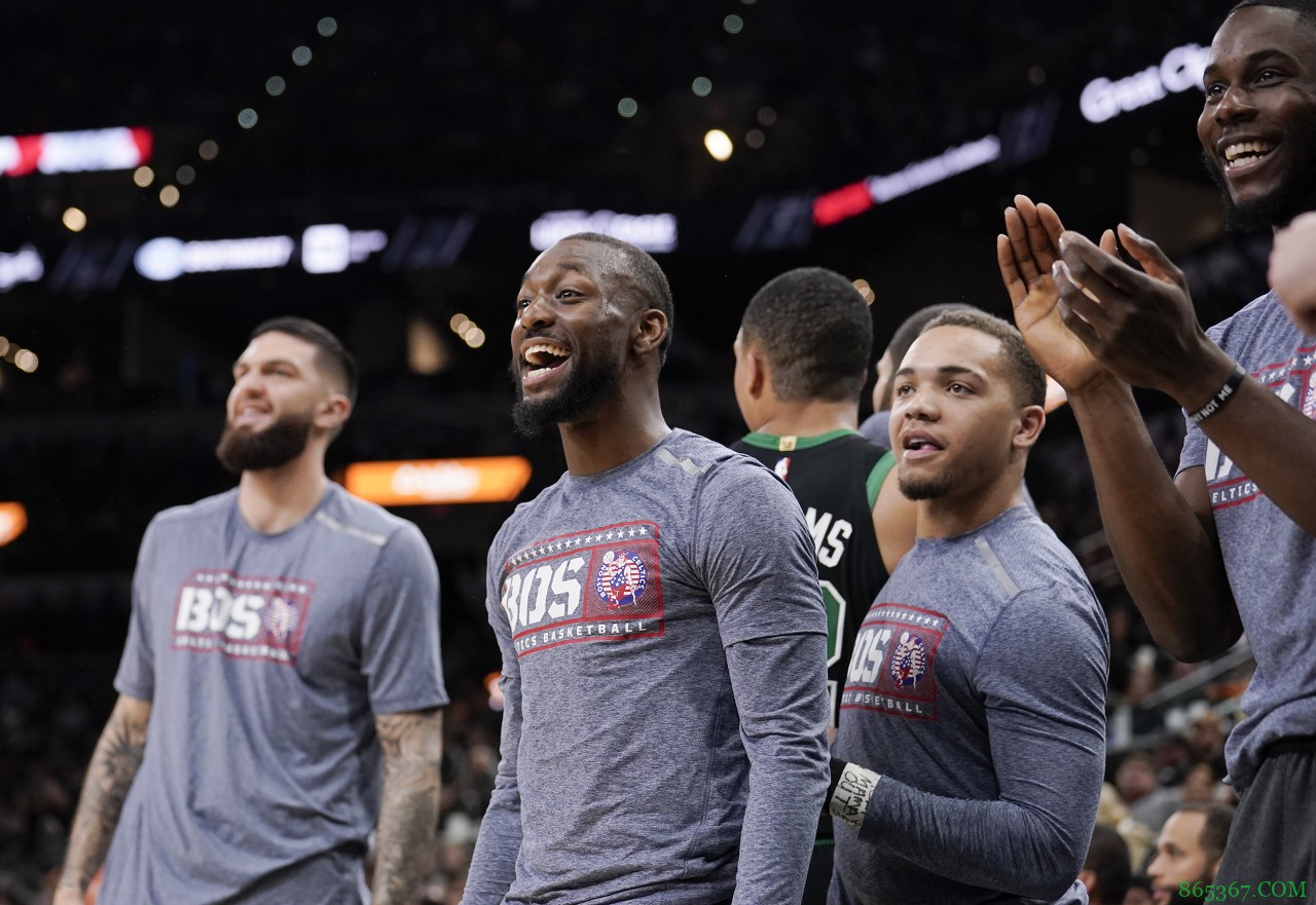 史蒂文斯：感谢沃克为球队和城市做出的贡献 很高兴霍福德回归