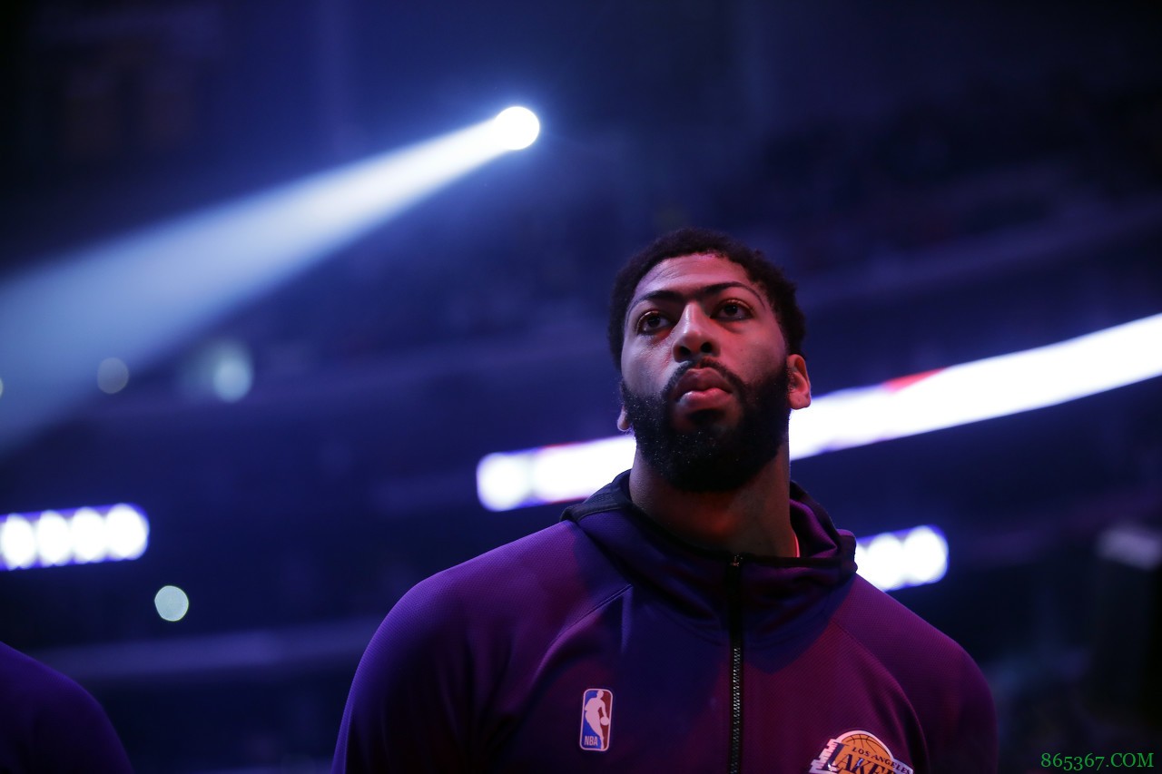 浓眉:不后悔带伤出战G6 我会没事的