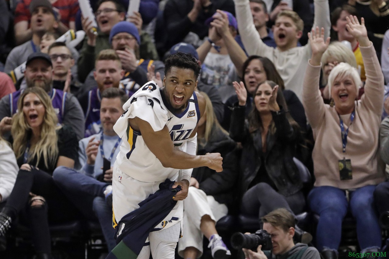 米切尔:打灰熊时我掌控了比赛 但面对莱昂纳德我必须做得更好