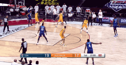 美国队半场领先9分 利拉德三分6中4轰下16分3篮板