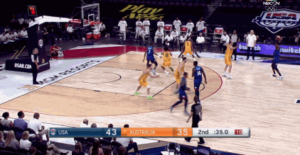 美国队半场领先9分 利拉德三分6中4轰下16分3篮板
