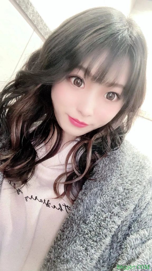 校花级美女黑崎美嘉 猛女一出场就挑战1对3