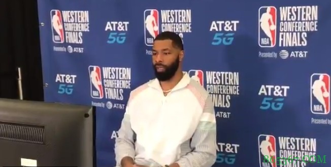 小莫:詹姆斯很伟大但他也不是一直赢 球队中必须有个优秀的教练