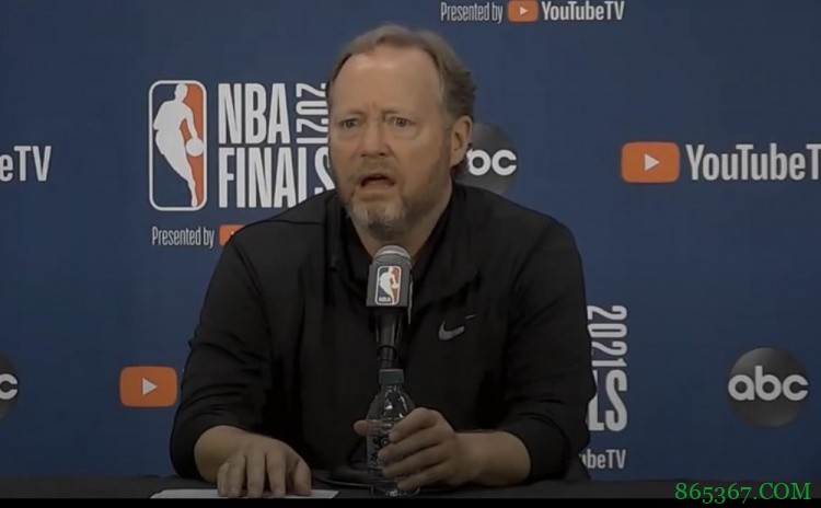 布登谈字母哥复出首战出场35分钟:这是多方沟通的结果