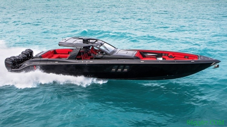 老詹晒驾高级快速游艇出游照:不可思议??✊?❤️?