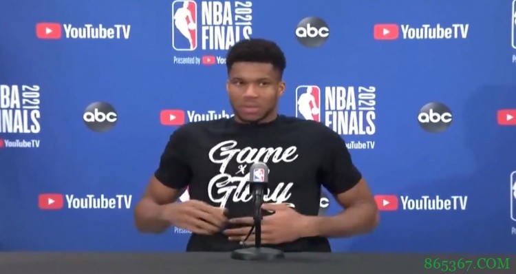 字母哥谈身体出现痉挛:我有一些脱水了 感觉自己软绵绵的