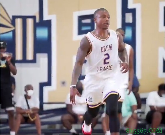 油箱里还有油！小托马斯德鲁联赛首秀轰下37分