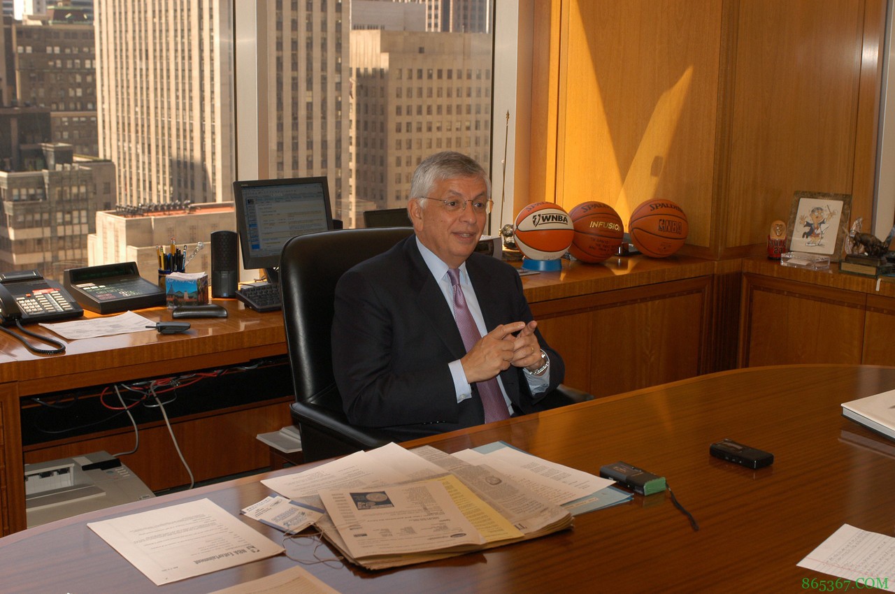 劳资协议讲解：为什么加内特的合同导致了1999年联盟停摆？