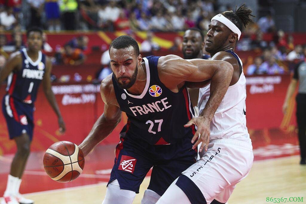 法国男篮公布奥运12人大名单 戈贝尔&富尼耶领衔