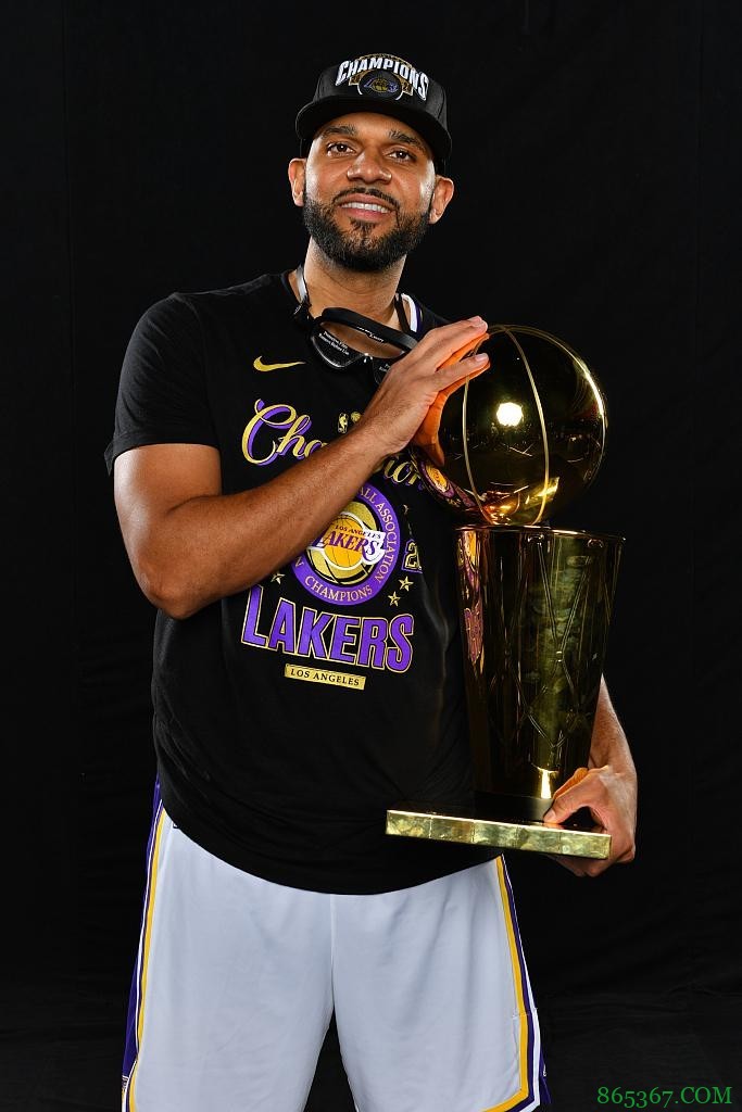 36岁生日快乐！湖人官方社媒为杜德利庆生