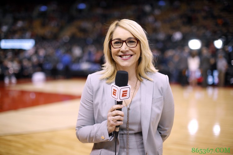 湾区记者:科尔询问著名女记者伯克是否有意勇士助教职位