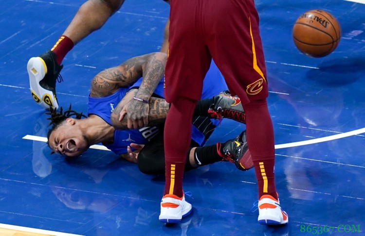 【赛季盘点】影响赛季走势的八大伤病:詹眉&篮网三巨头