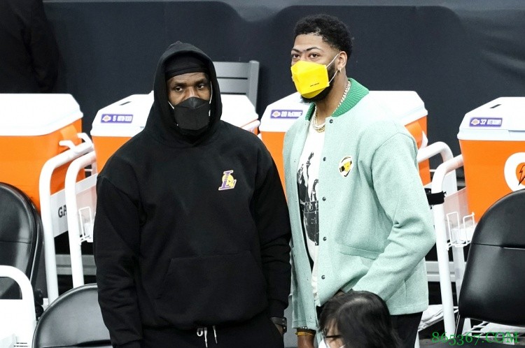 【赛季盘点】影响赛季走势的八大伤病:詹眉&篮网三巨头