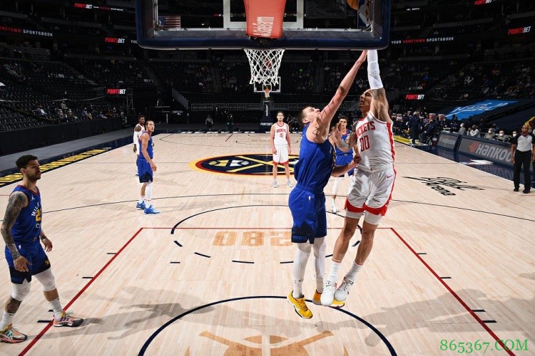 毕竟换来了塔克!前雄鹿球员DJ-威尔森:一觉醒来我成了世界冠军