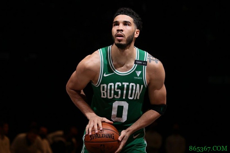 绿军评选队内本季各大奖项：塔图姆获得MVP 罗威荣膺最佳第六人