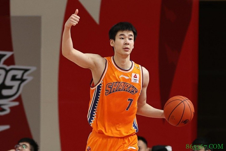 宋翔:郭昊文共面试了马刺爵士森林狼等9支NBA球队