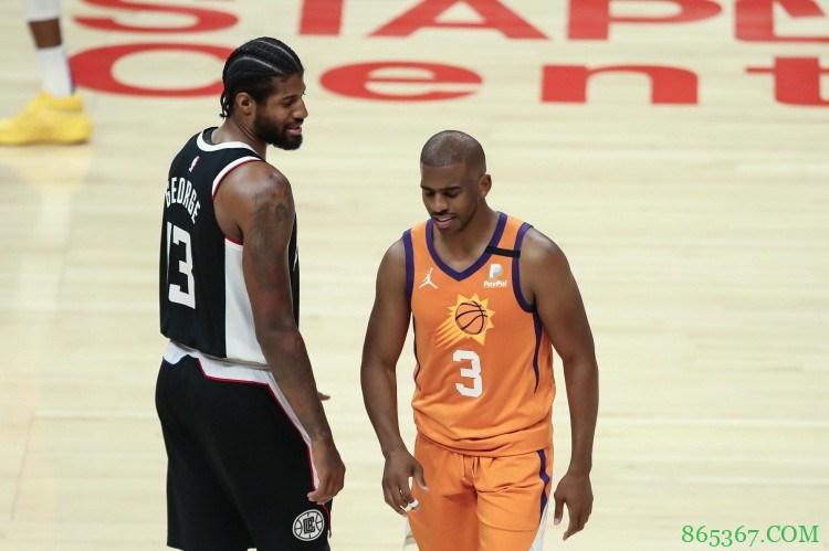 入选今年最佳阵容的15人仅剩保罗和乔治目前健康&仍在征战季后赛