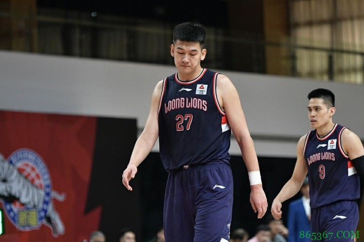 媒体人:孙鸣阳新赛季接近签约同曦队