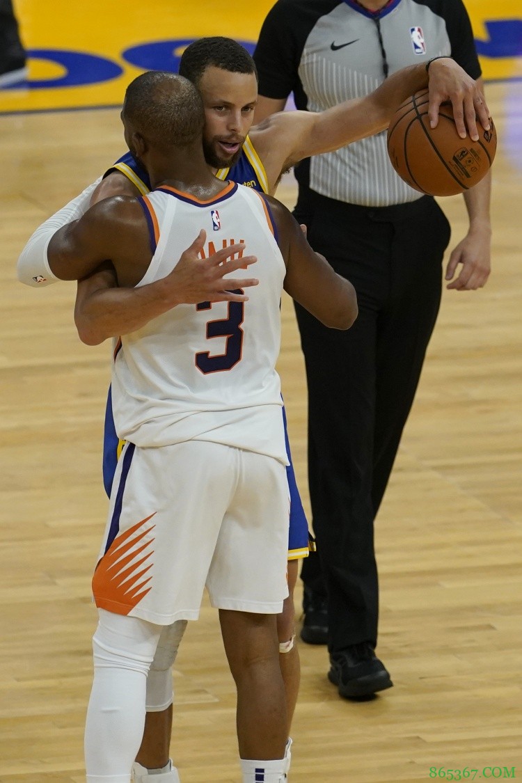 一时瑜亮！回顾保罗与库里那些年的季后赛对决