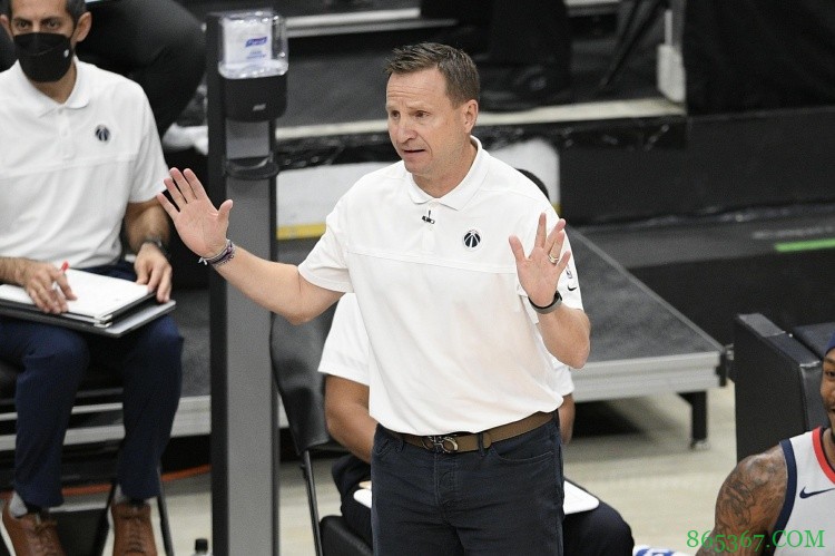 Shams：布鲁克斯是开拓者助教候选人的领跑者