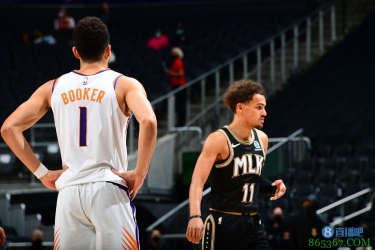 首次打入季后赛总得分历史前三 里克-巴里&特雷-杨&布克