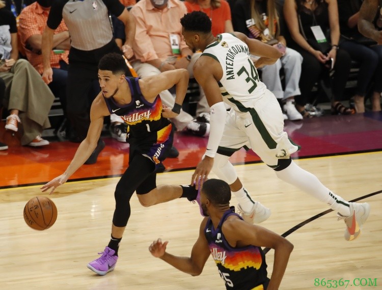 字母与布克今年总决赛各有2次单场40+ NBA历史首对