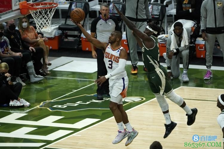 雄鹿改用霍勒迪盯防保罗之后 CP3两场合计出现10次失误