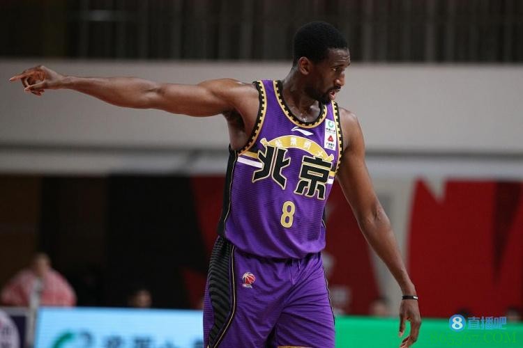 共和报：博洛尼亚和贝尔格莱德游击有意前CBA外援尤度