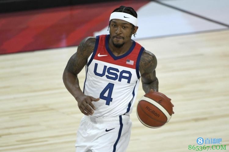 名记：美国男篮正寻找替代比尔的人选 后者昨日触发健康安全协议