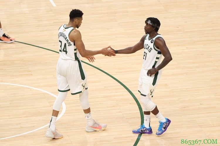 雄鹿成为总决史上第10支平局时客场赢下G5球队 此前9次有8次夺冠