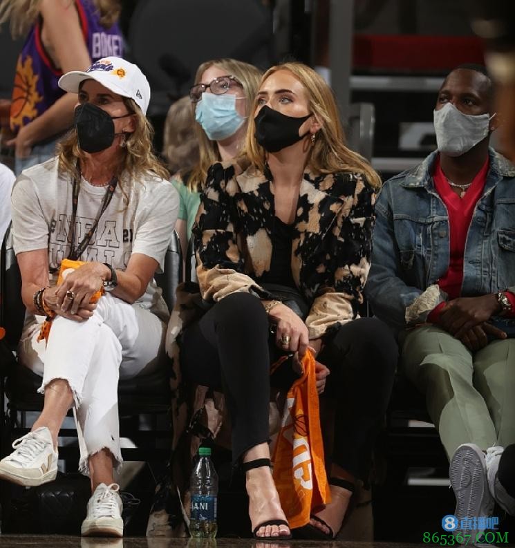 文霍斯特：阿黛尔是里奇-保罗女友 今天是他们第一次一起公开露面