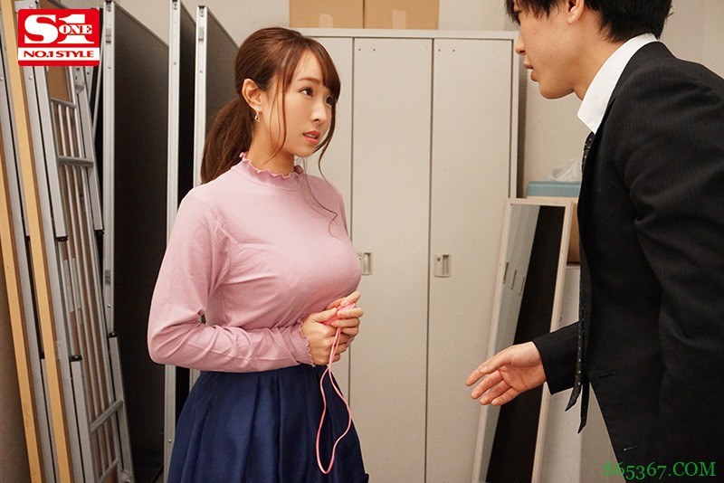 天音真比奈SSNI-997 巨乳㨪到你头晕