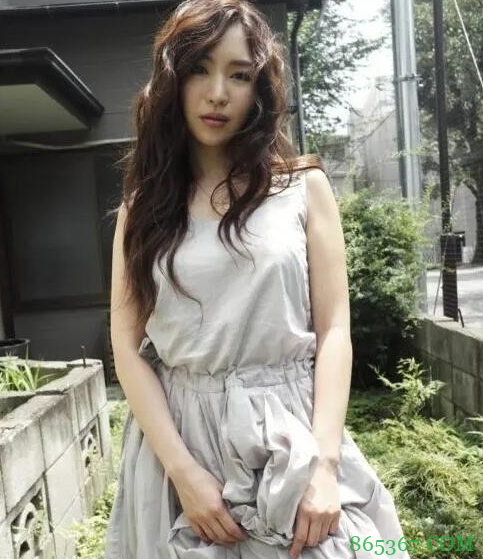 小野夕子FCDSS-287 温泉饭店露天浴池玩SM