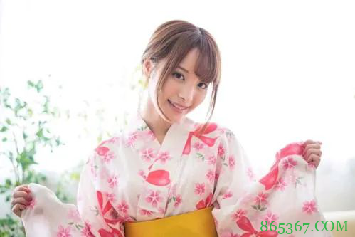 桃乃木香奈喜欢希志爱野而入行 火遍业界成为暗黑偶像