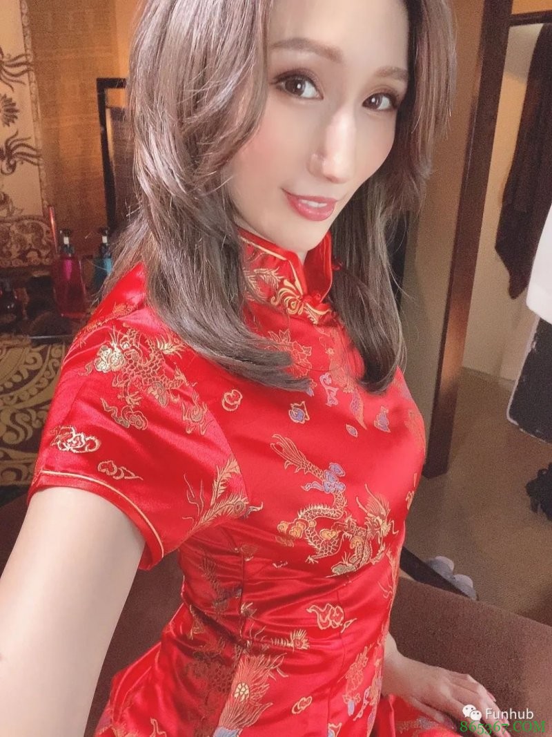 京香磨豆腐技巧一流 Julia被上司舔功征服甘当小三