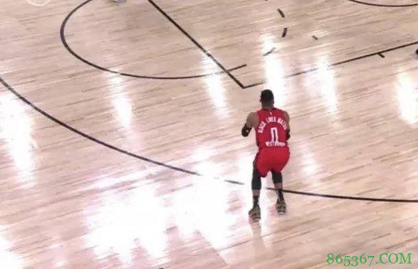 詹威合练 湖人新赛季如何排兵布阵？