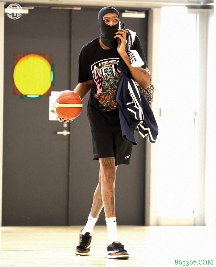 篮网晒杜兰特训练照：为了球队 也为了国家?