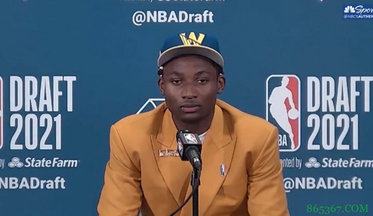 库明加:喜欢球队的现状 库汤追会帮助和督促我进步