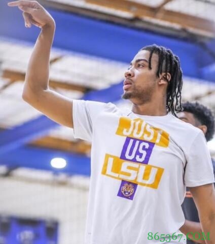 名记：开拓者与特伦登-沃特福德签下一份双向合同