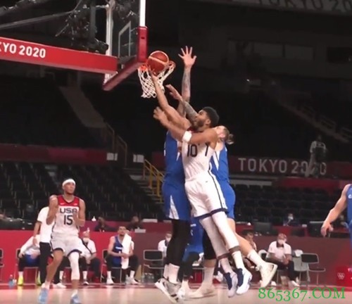 美国VS捷克述评:阿杜在手傲视天下!能力弥补一切阵容短板