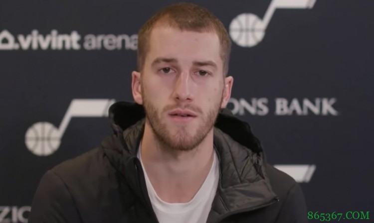 随队记者：爵士将裁掉后卫马特-托马斯