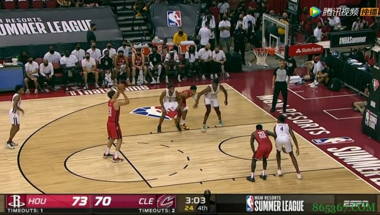 火箭记者:萨古罚球时用土耳其语祈祷 他拒绝透露说了什么