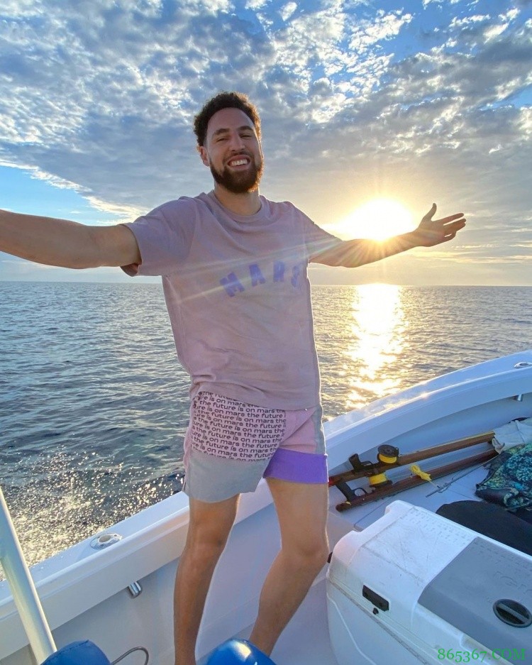 船长的日常!克莱乘船出游 迎接日出