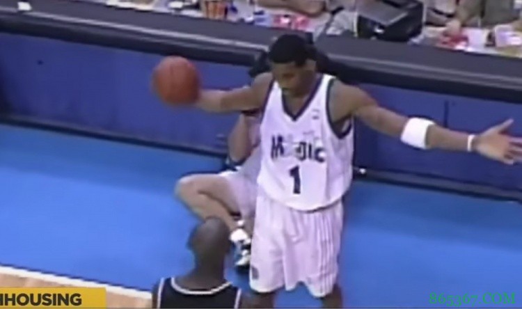 鲍比-杰克逊谈梅图出拳:那是脏动作 但我必须继续支持他