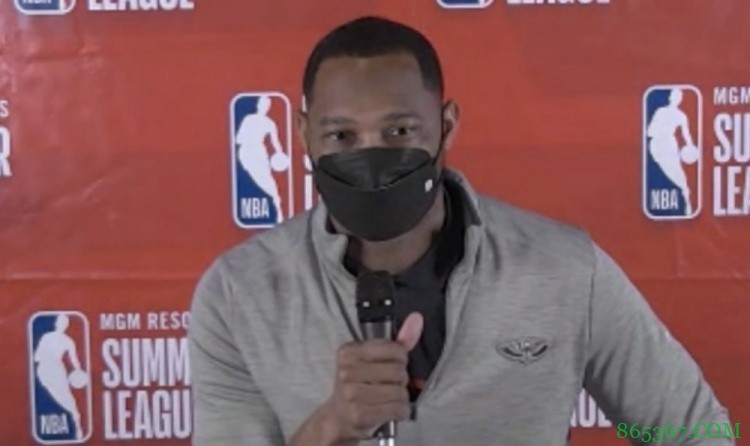 威利-格林：对球队新秀感到满意 墨菲在关键时刻能接受挑战