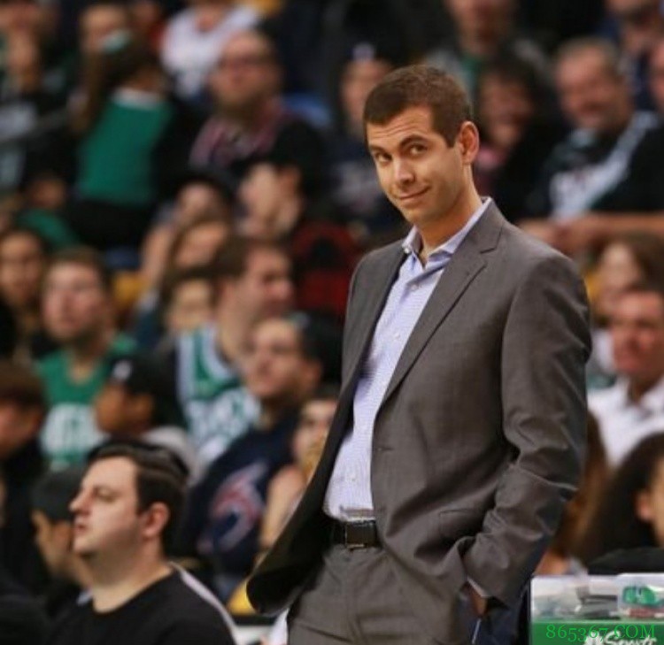 史蒂文斯：得到施罗德很幸运 我通过我是否害怕他来评估球员