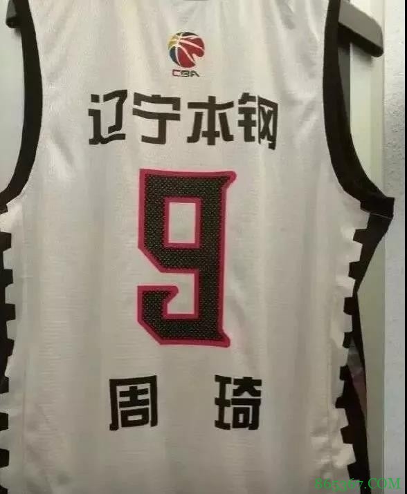 国内媒体：周琦仍未注册或致新季无球可打 两办法或可避多输局面