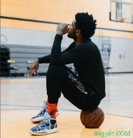 欧文穿欧文8训练照曝光 此前曾公开吐槽球鞋设计制作过程