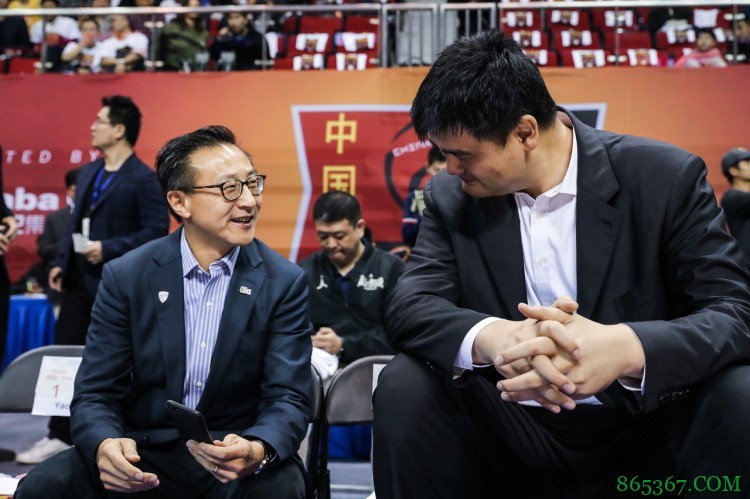 篮网老板蔡崇信转发10年前的今天姚明退役的推文:Respect?