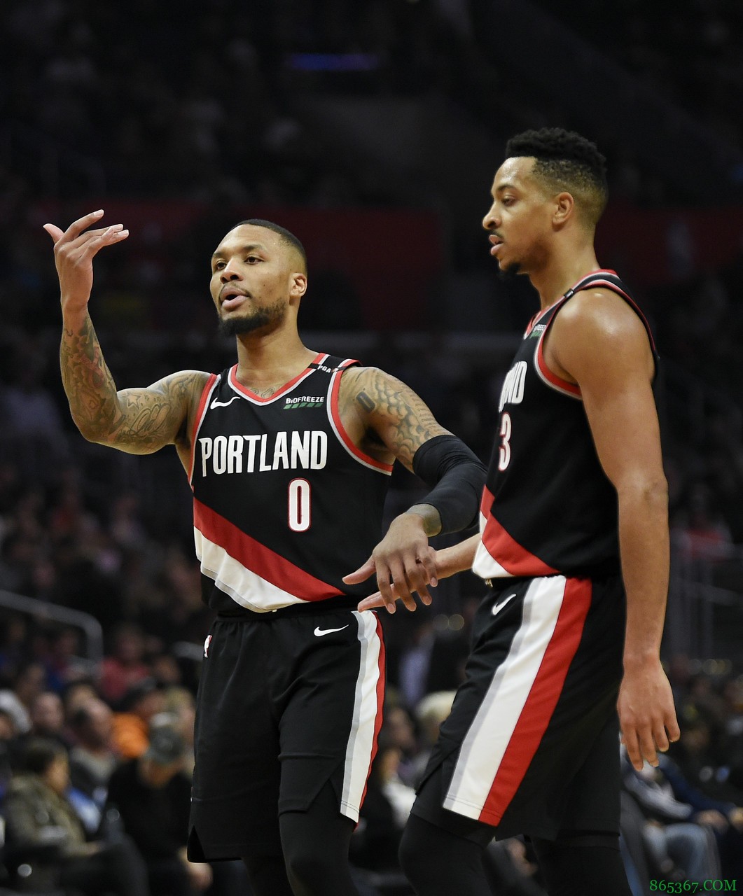 CJ：我告诉比卢普斯必须向我们发起挑战 让我和利拉德承担责任